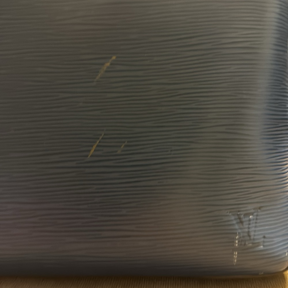 Louis Vuitton Toledo Blue Epi Oliver - Picture 6 of 12